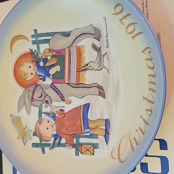 Sacred Journey Christmas Plate 1976 - Picture 4 of 5